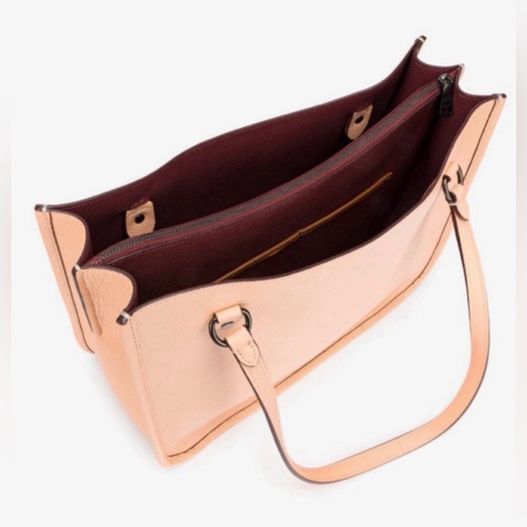 Coach Tyler Carryall Pink/Peach Pebbled Leather Tote Bag *Minor Flaws* - Picture 2 of 14